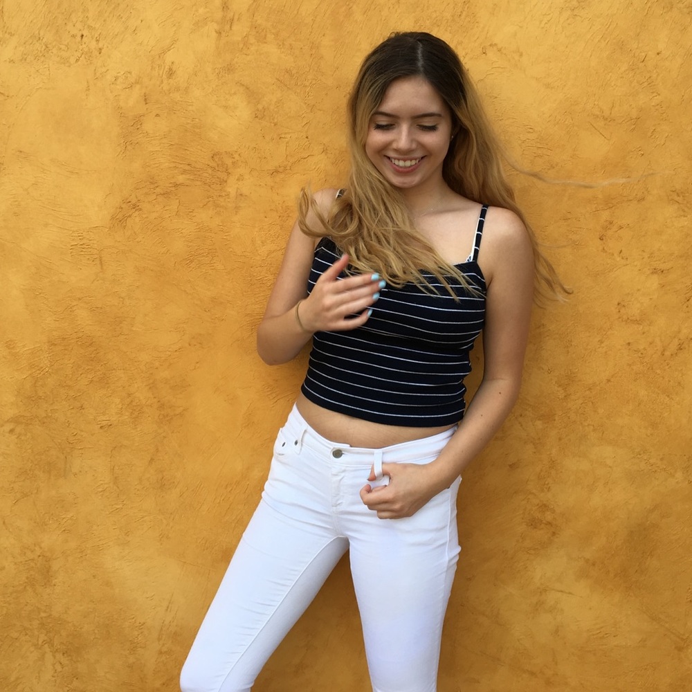 Meet your Posher, Laura